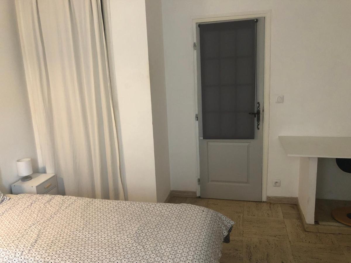 Chambre Pratique Avec Wc Et Vasque Attenant Du Rucher Naturaile 몬타냑 외부 사진